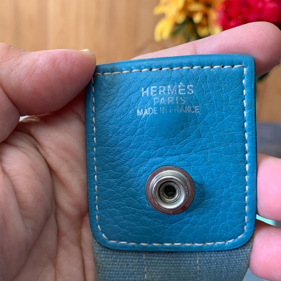 —SOLD ON INSTAGRAM—  Hermes Tsako bag in Blue jean - Picture 4 of 15